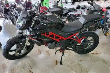 Benelli BN 125
