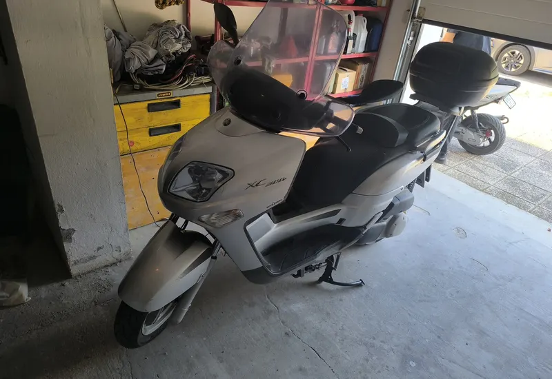 Yamaha XMAX 300