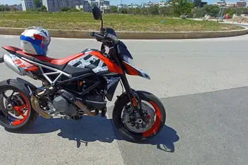 Ducati Hypermotard 950